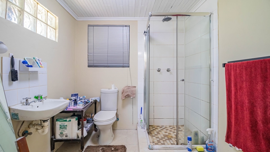 5 Bedroom Property for Sale in Lovemore Park Eastern Cape
